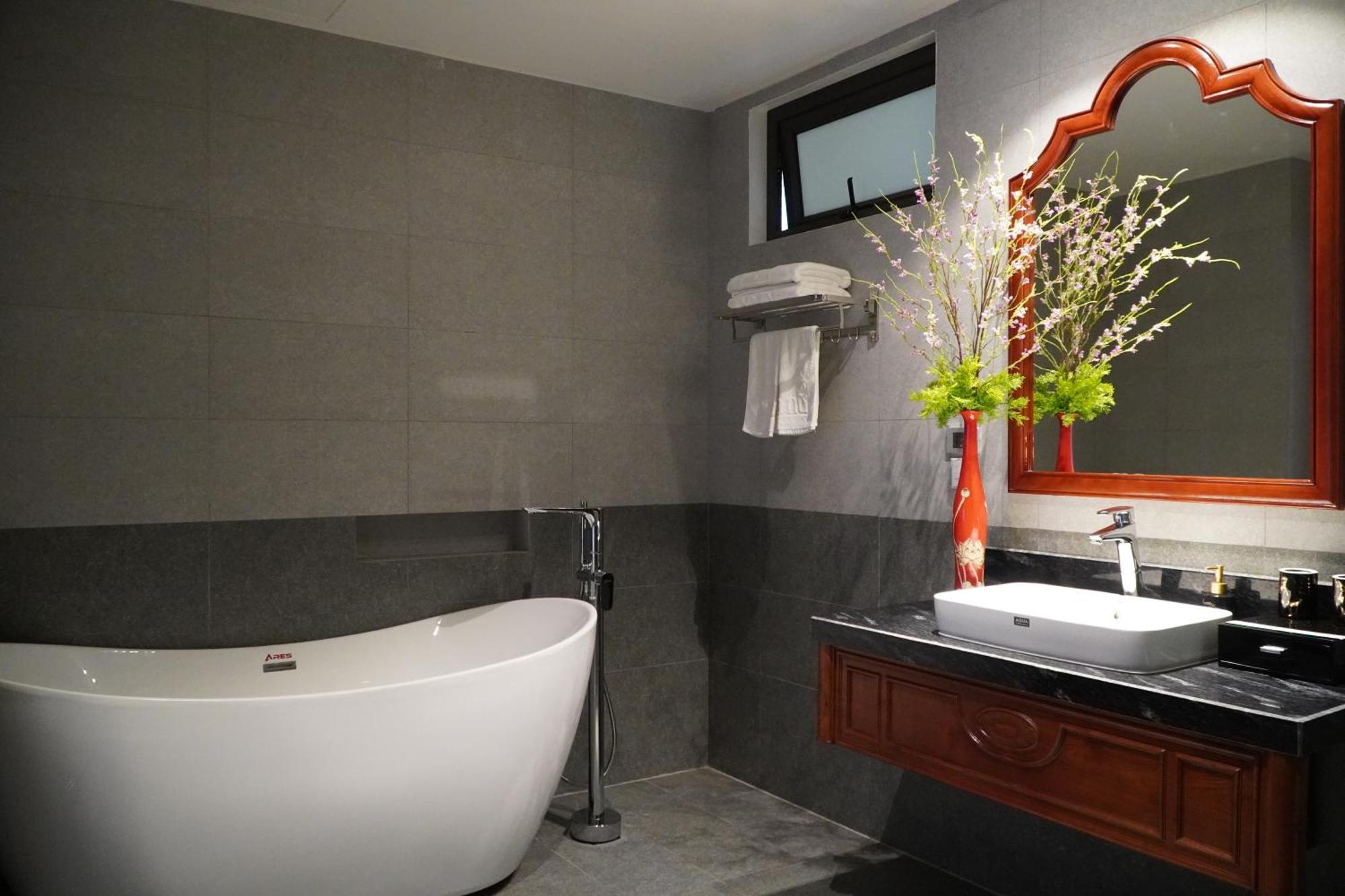 Hotel Khach San Son Nu Bac Kan Zewnętrze zdjęcie